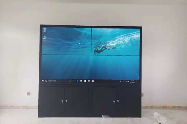 監(jiān)控拼接屏助力國家交通領域的發(fā)展