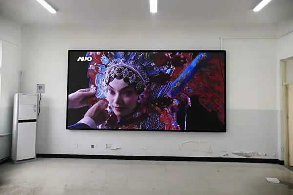 LED顯示屏知名品牌有哪些，如何選擇一個(gè)可靠的廠(chǎng)家合作