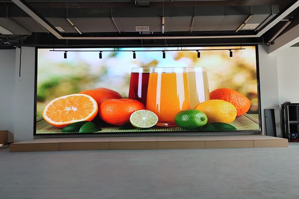 舞臺背景墻大屏怎么定制，舞臺LED顯示屏方案設計