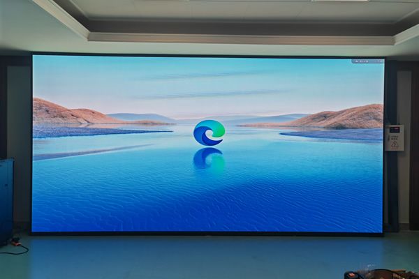 LED顯示屏出現(xiàn)黑屏、花屏、閃屏的主要原因與解決方法